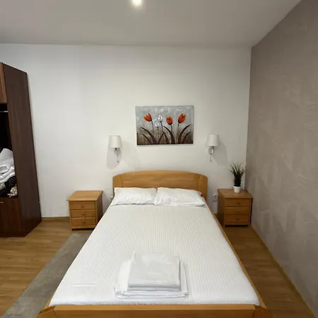 And L E F T River 3*