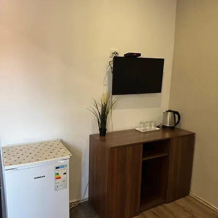 And L E F T River 3*