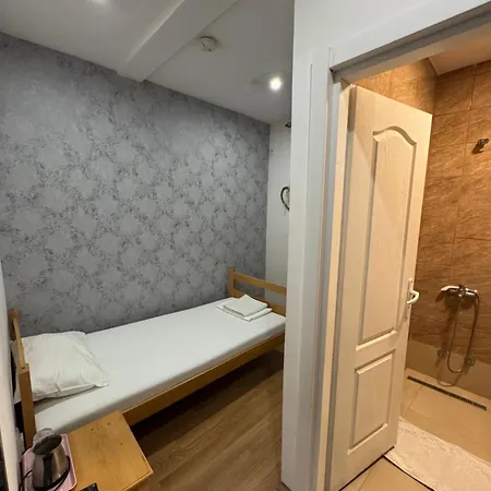 And L E F T River 3*